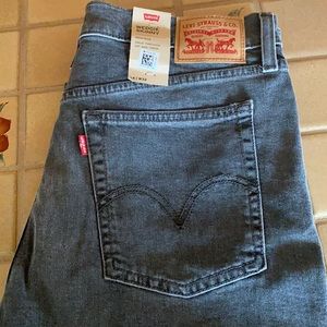 Levi’s Wedgie Skinny Sz 32/14 NWT